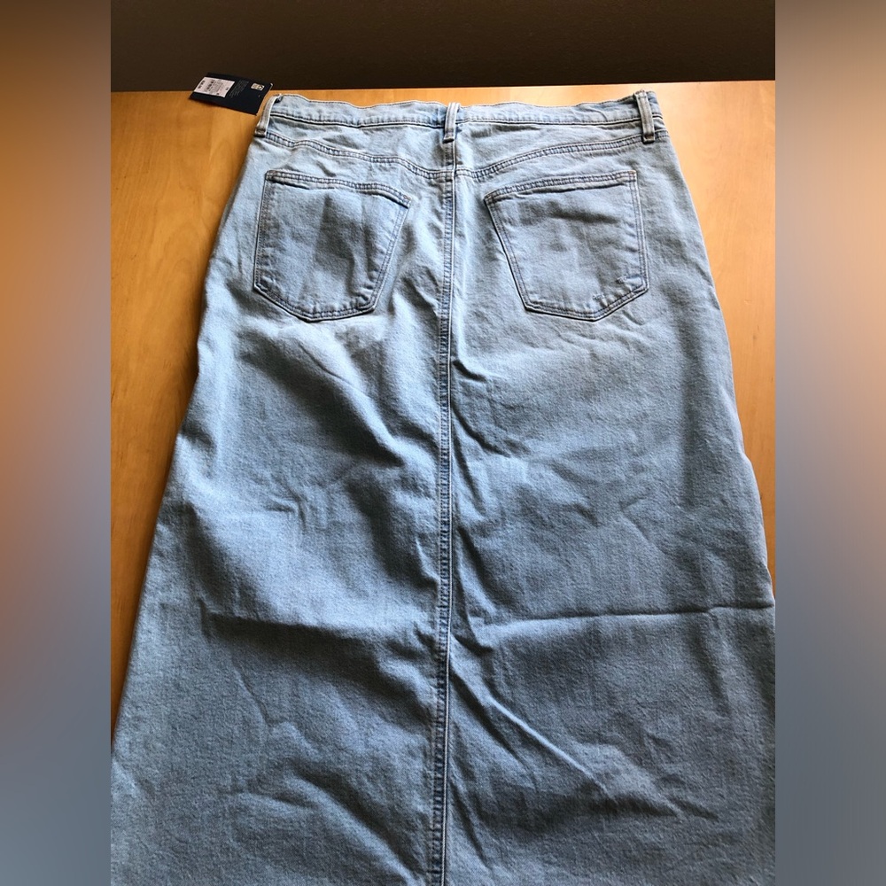 Universal Thread Blue Denim skirt with Front Slit - Picture 3 of 11